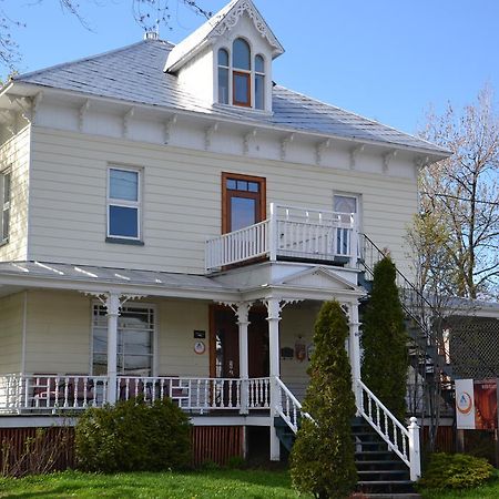 Auberge Internationale De Rivière-du-Loup Kültér fotó